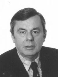 Karl-Heinz B�ker