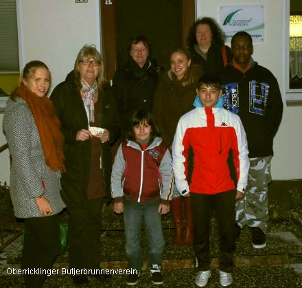 Oberricklinger Butjerbrunnenverein: Spende aus Weihnachtsmarkterls wird bergeben