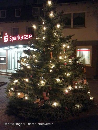 Weihnachtsbaum auf dem Butjerbrunnenplatz