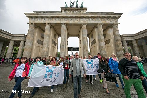 42 Lindener Narren stürmten durch  das Brandenburger Tor und erlebten eine spannende 2-tägige Bildungsreise in Berlin  (© Ulrich Stamm)