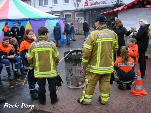 Weihnachtsmarkt des Oberricklinger Butjerbrunnenvereins (OBV) zum 1. Advent