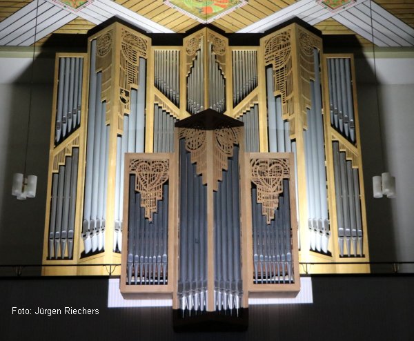 Lobback-Orgel in St. Augustinus Hannover-Ricklingen (Foto: Jürgen Riechers)