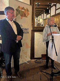 Preisträgerin Hannelore Clasing sagt DANKE! (Foto: C. & W. Dahn)