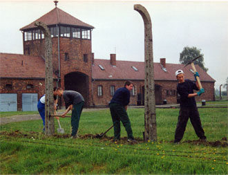 Restaurationsarbeiten von Schülern